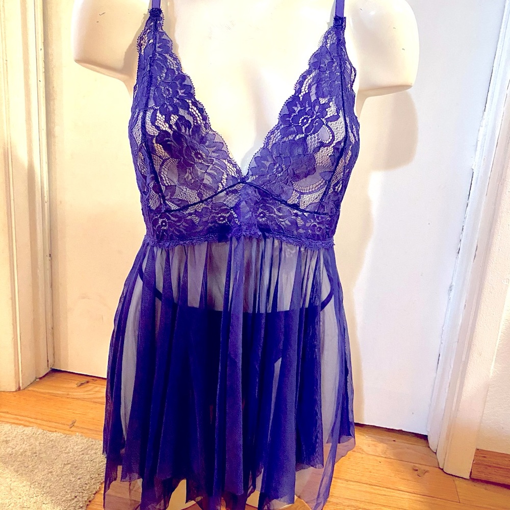 2-piece lacey lingerie set